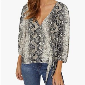 New Santuary Queensnake Print Wrap Blouse XXS